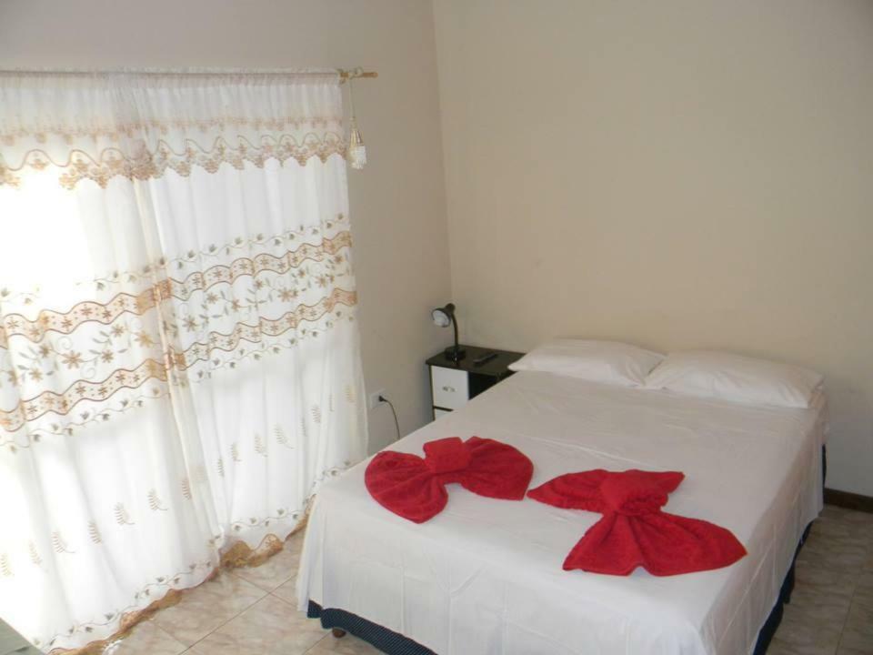 Apart Hotel El Duende Пуерто Игуасу Екстериор снимка